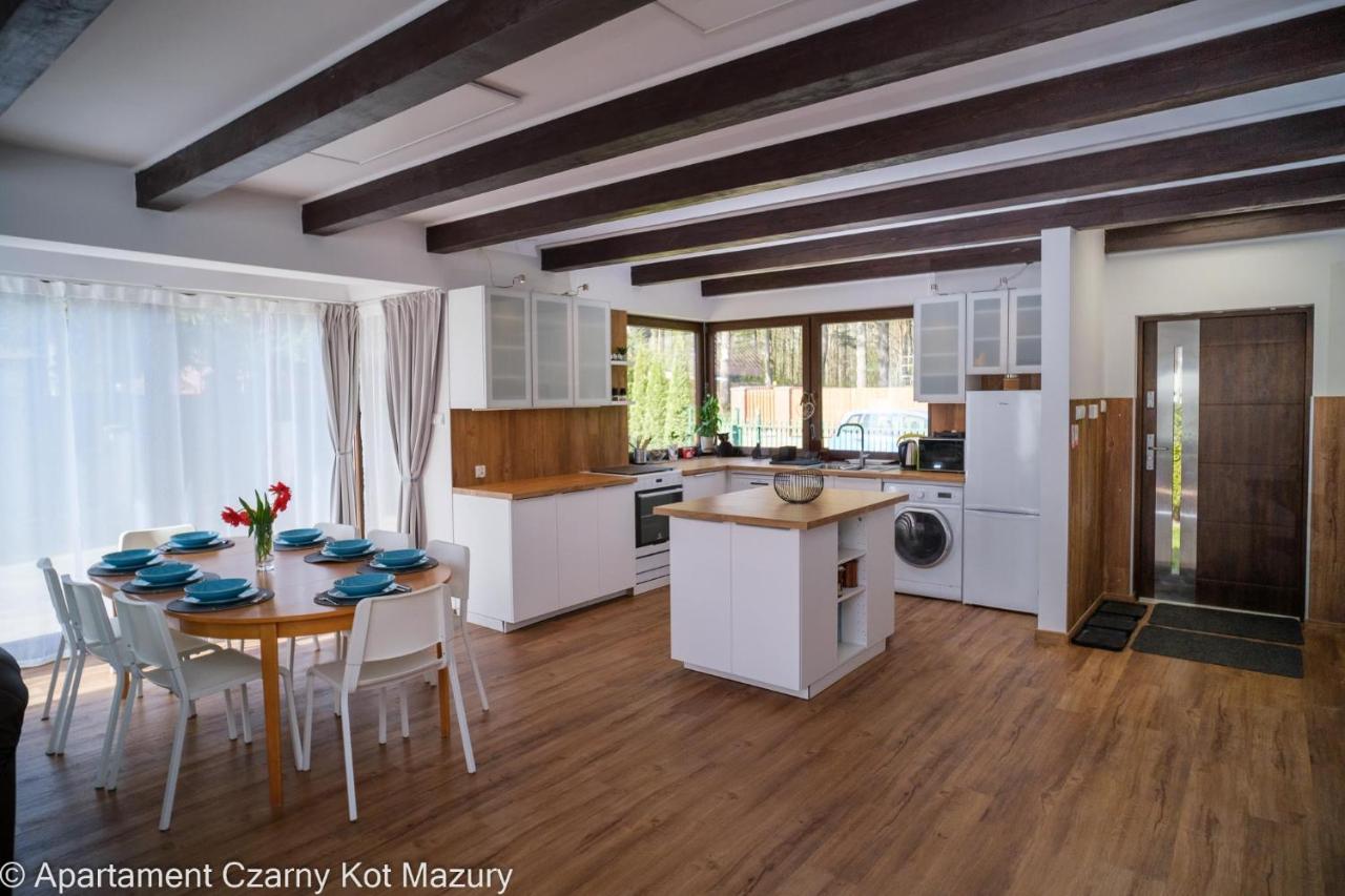 Вилла Czarny Kot Mazury Dom Caloroczny Malkinie Экстерьер фото