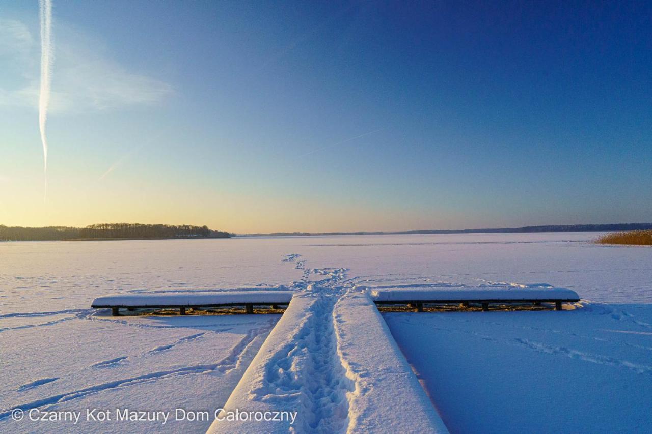 Вилла Czarny Kot Mazury Dom Caloroczny Malkinie Экстерьер фото