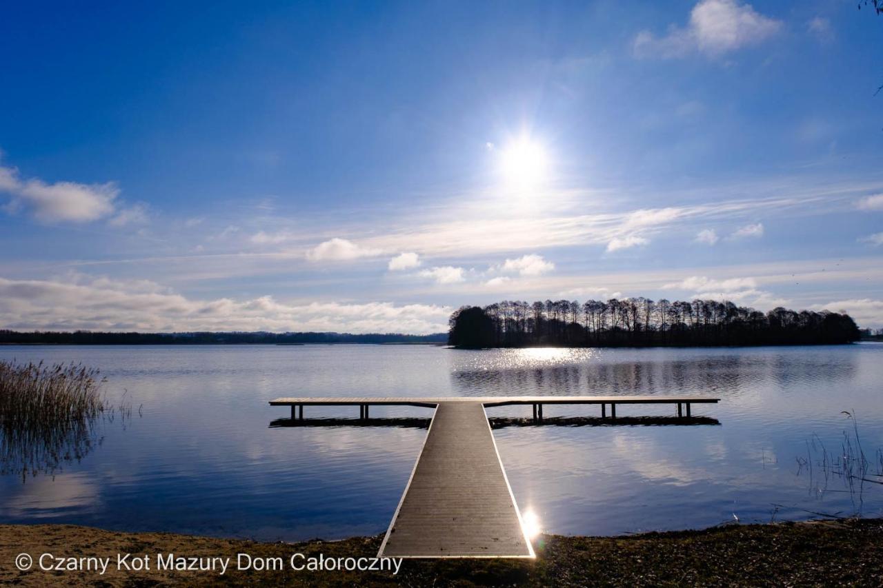 Вилла Czarny Kot Mazury Dom Caloroczny Malkinie Экстерьер фото