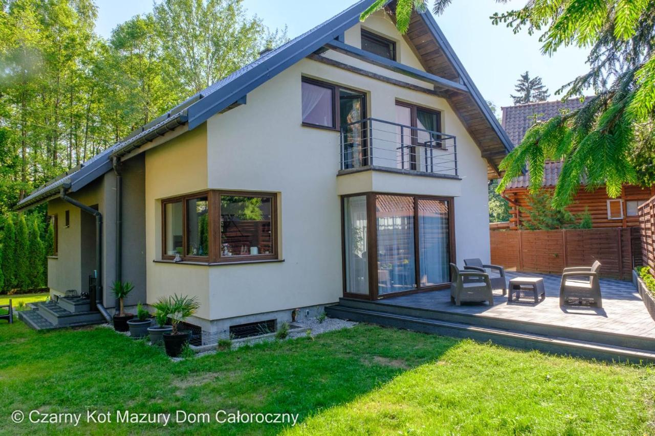 Вилла Czarny Kot Mazury Dom Caloroczny Malkinie Экстерьер фото